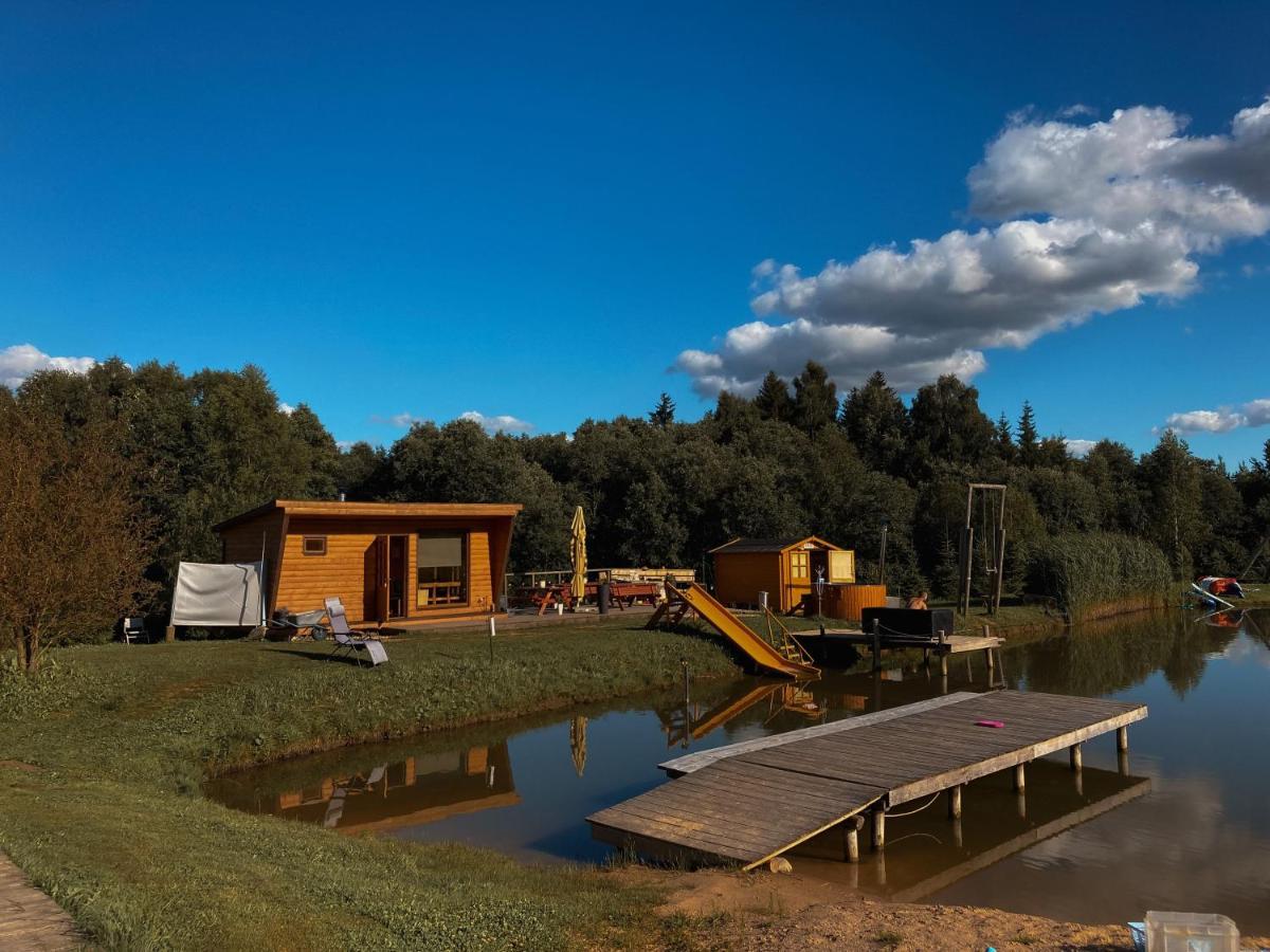 Gasthaus Starp debesīm un zemi Krāslava Exterior foto